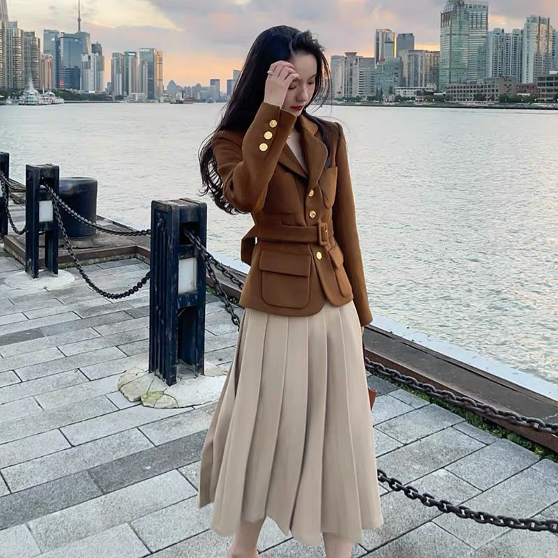 Hong Kong style suit for women, retro chic, foreign style celebrity, small fragrant street style, winter suit jacket, pleated skirt, two-piece set