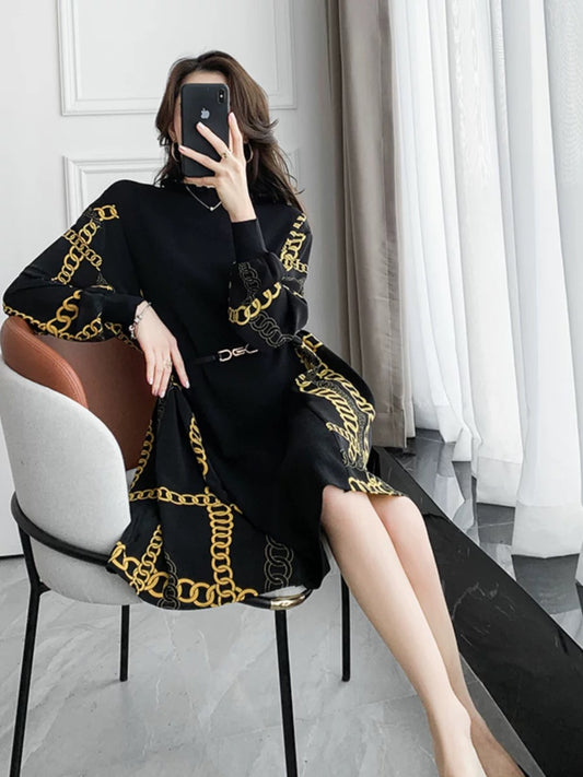Autumn and winter new style knitted dress for women with contrasting color prints for small people, loose and slim, spliced chiffon sweater dress
