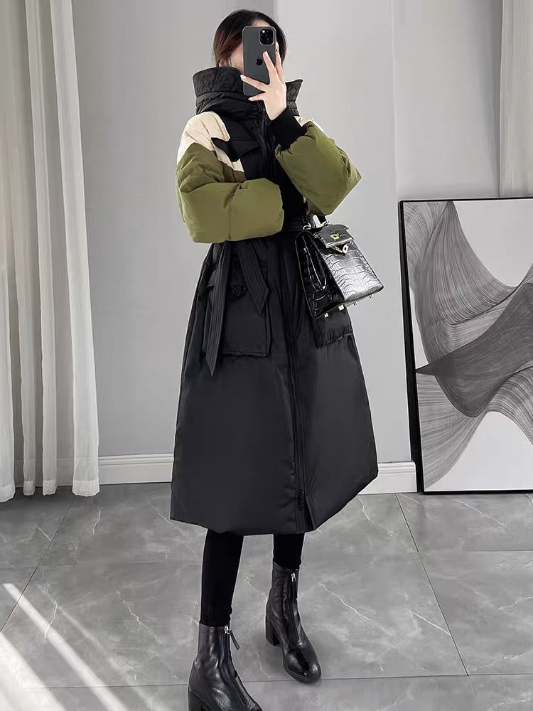 Designed contrasting color hooded down jacket for women winter 2023 new waist slimming commuting versatile mid-length coat