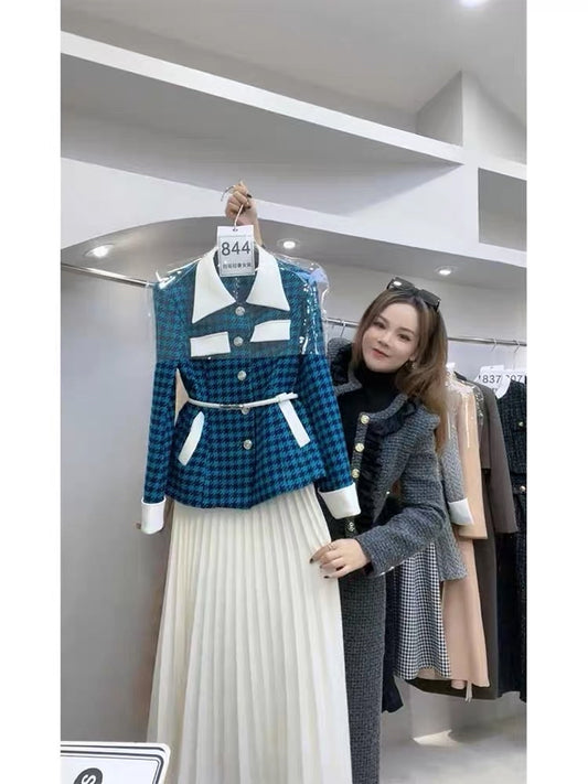 Autumn and winter 2023 new women's early autumn clothing fashion high-end European style small fragrant dress two-piece suit