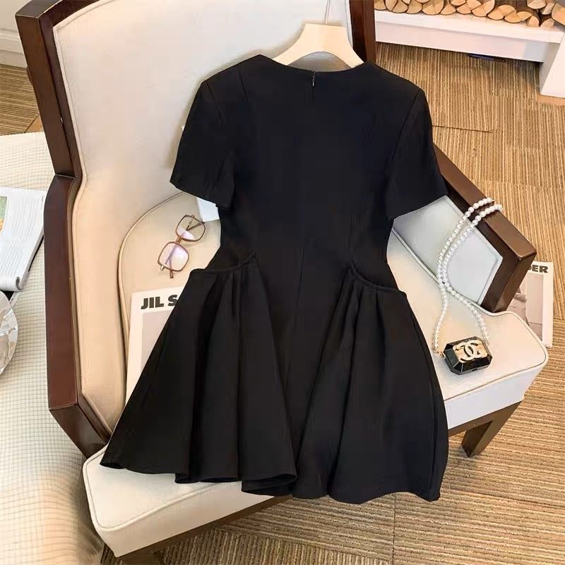 YLSZ customization~French platycodon chic jumpsuit summer dress small square collar sexy waist slimming little black qun trend (D119)