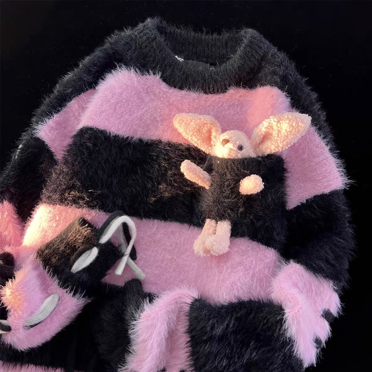 Milk-type soft and waxy striped rabbit seahorse hair sweater for women in autumn and winter, gentle and lazy style, chic year of the rabbit animal year coat was (N0451)