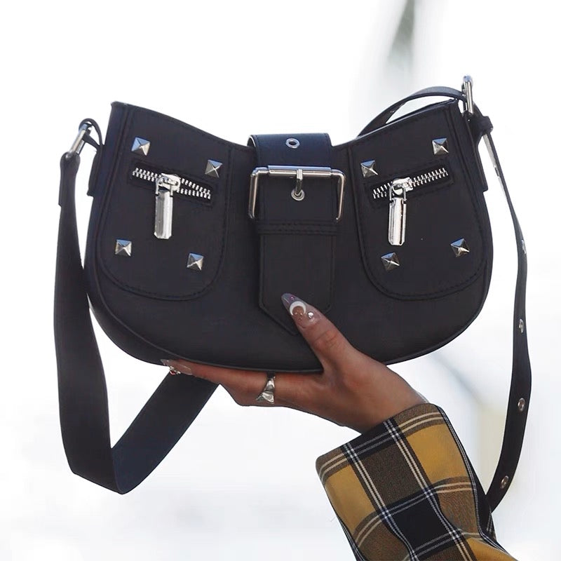 Internet celebrity hot style small bag women's 2023 spring new motorcycle style rivet small square bag niche trendy fashion shoulder bag