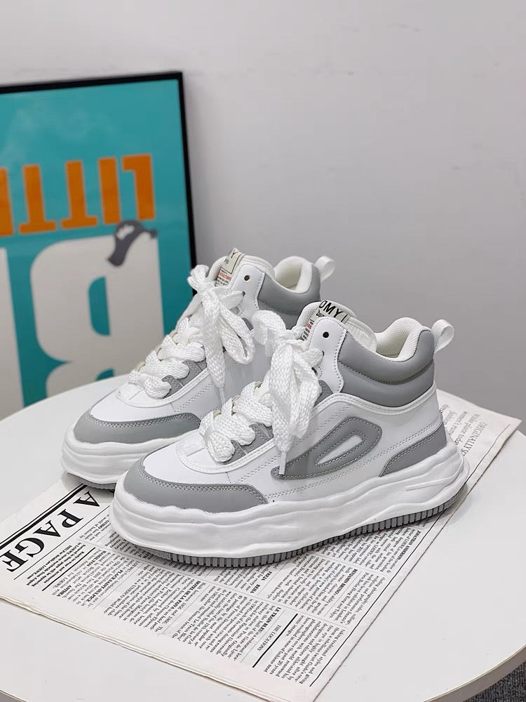 Popular thick-soled high-top shoes for women 2023 autumn new dissolved white shoes casual internet celebrity street dad sneakers