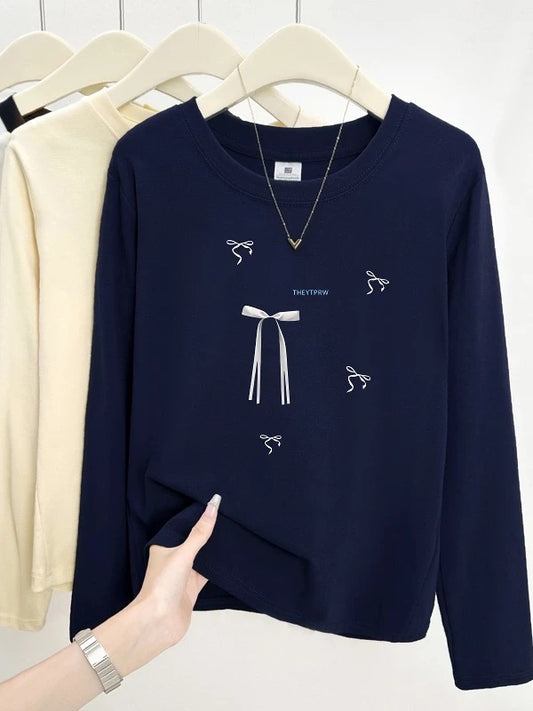 2025 Early Autumn New Style Bottoming Shirt Western Style Straight Shoulder Women's Long Sleeve T-shirt Round Neck College Style Letter Printed Top