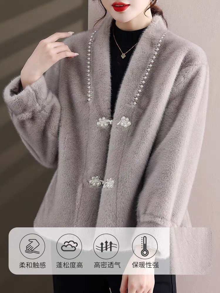 Young mother's autumn and winter coat, temperament and age-reducing 40-year-old woman's fashion wear, middle-aged fur one-piece mink top