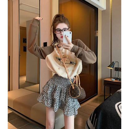 Retro caramel color round neck sweatshirt for women 2023 new popular spring and autumn design heavy industry diamond short top trendy (B6910)