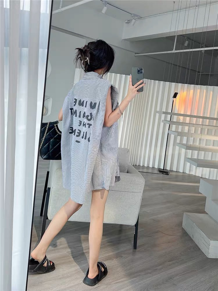 Mrs. fashionable sleeveless shirt and shorts two-piece set for women summer wear 2023 new loose casual Internet celebrity suit trend (S026)