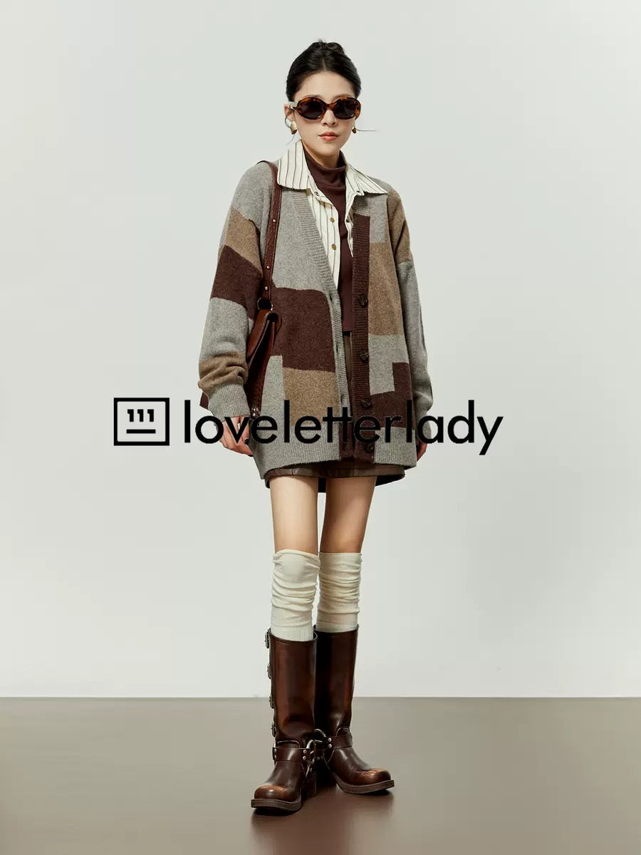 Zhou Liwu/Retro stitching contrast color sweater women's 2023 autumn and winter new high-end design lazy style sweater