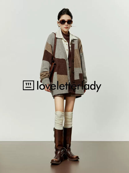 Zhou Liwu/Retro stitching contrast color sweater women's 2023 autumn and winter new high-end design lazy style sweater