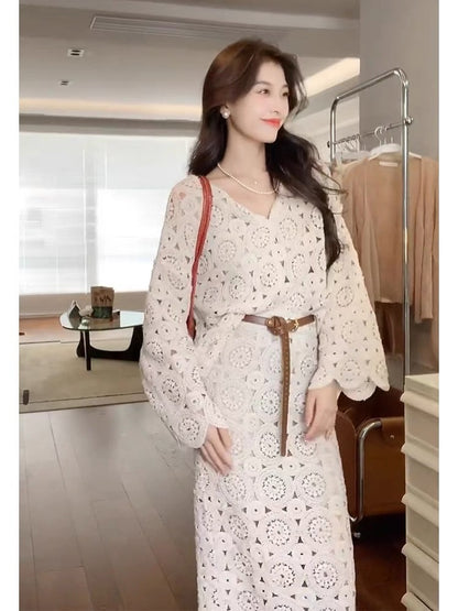 2023 Spring and Summer New Internet Celebrity Small Fragrance Style Suit for Women High-end Fashion Street Lace Top and Skirt Two-piece Set