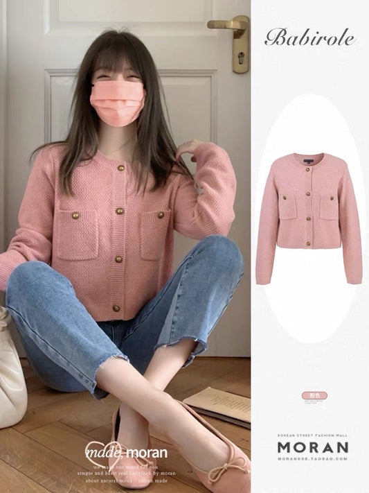 Elegant retro small fragrance short knitted cardigan with sweater jacket feminine temperament celebrity light luxury luxury autumn