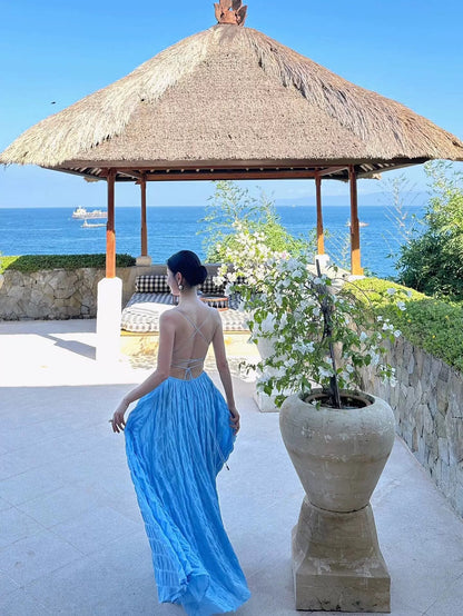 French sexy backless strappy blue suspender dress for women in summer, high-end atmosphere, suitable for seaside vacation long dress