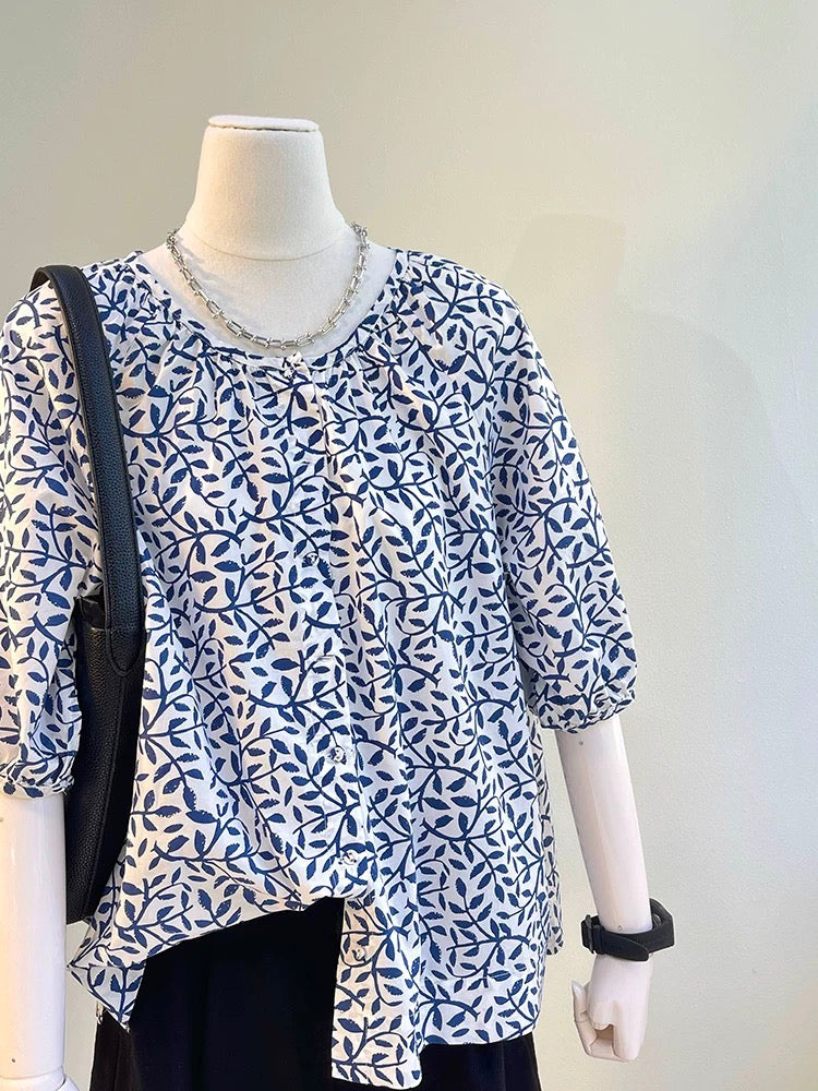 The last wave of new styles in summer~ French style small lantern sleeves half-sleeved cotton shirt with printed round neck and puffy three-quarter sleeves for women
