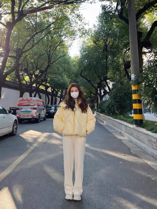 Creamy yellow short down jacket for women winter 2023 new small white duck down thickened warm bread jacket A3317