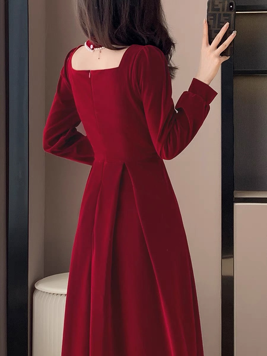 Autumn and winter retro fashion simple temperament elegant velvet long skirt high-end red engagement dress dress