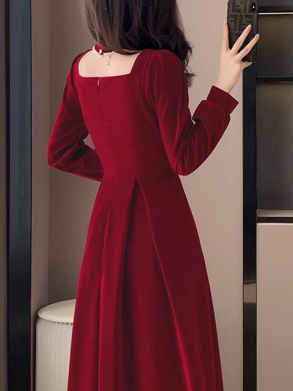 Autumn and winter retro fashion simple temperament elegant velvet long skirt high-end red engagement dress dress