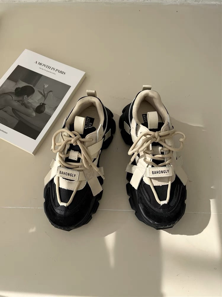 Korean version of new daddy shoes for women 2023 thick soles to increase height and show feet small casual hot style internet celebrity casual soft sole sports shoes