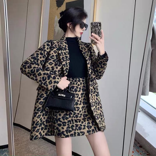 2023 Spring and Autumn New Hong Kong Style Suit Suit Women's Retro Chic Temperament Leopard Print Dress Professional Two-piece Set
