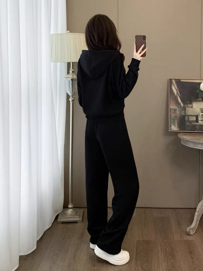 Internet celebrity sports and leisure suit for women in autumn and winter, loose and slimming, fashionable and fashionable street-style velvet sweatshirt two-piece set
