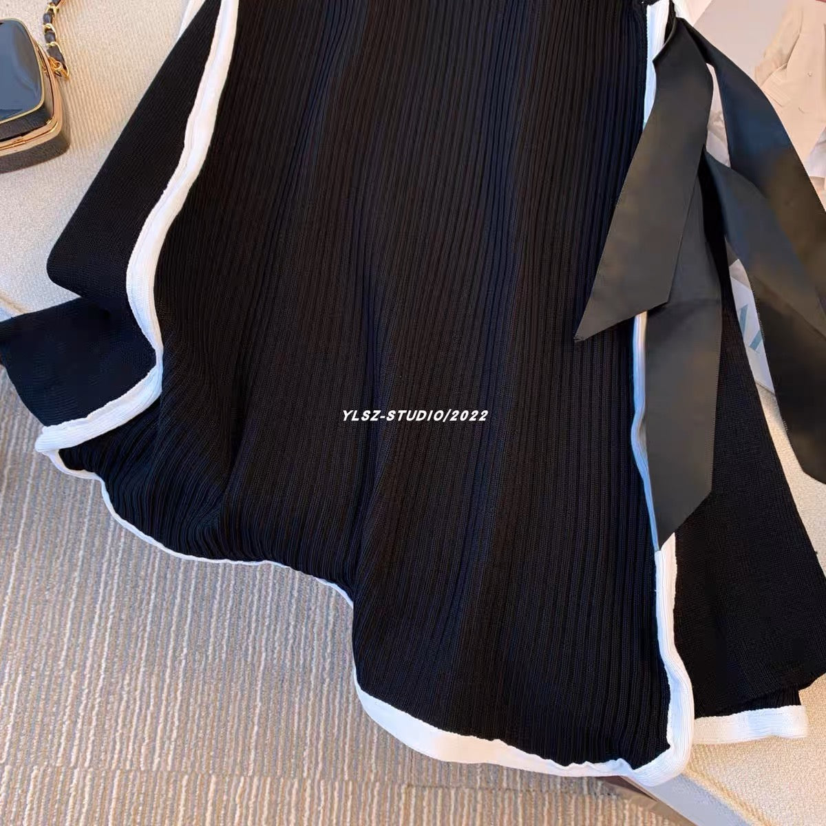 YLSZ customization~French retro playful slim stitching slim and high-end black summer new style trendy dress (D117)