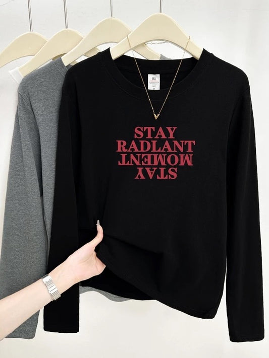 2025 Early Autumn New Style Bottoming Shirt Western Style Straight Shoulder Women's Long Sleeve T-shirt Round Neck College Style Letter Printed Top
