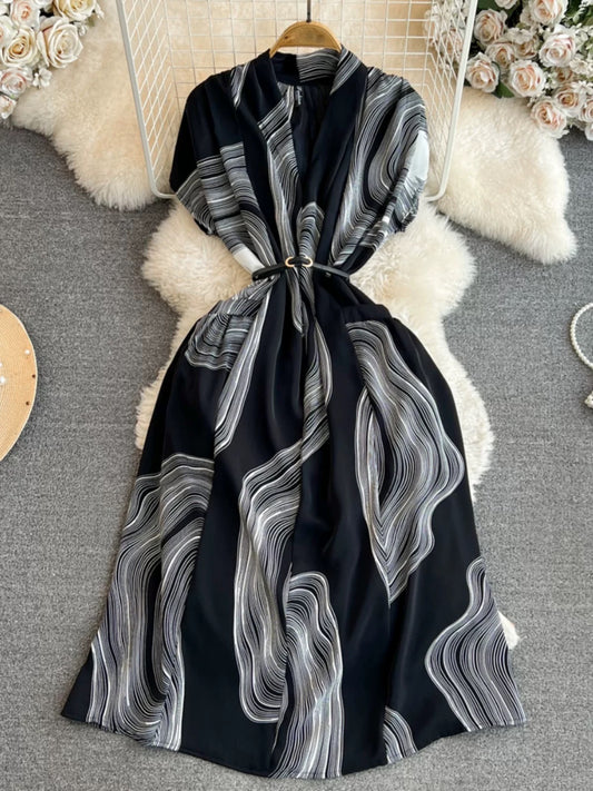 Bohemian seaside holiday beach dress gentle style short-sleeved V-neck waist medium-length A-line plaid dress