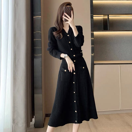 European station's new autumn clothing fashionable small fragrance style knitted sweater skirt slim and elegant retro European suit