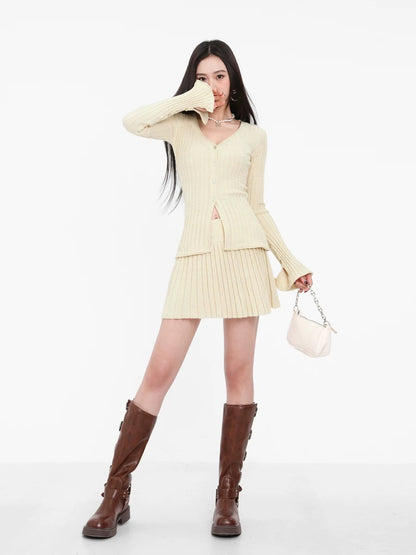 Knitted Sweet and Spicy Slimming Small Temperament Knitted Sweater Women's Autumn and Winter Waist Short Skirt Two-piece Skirt Set