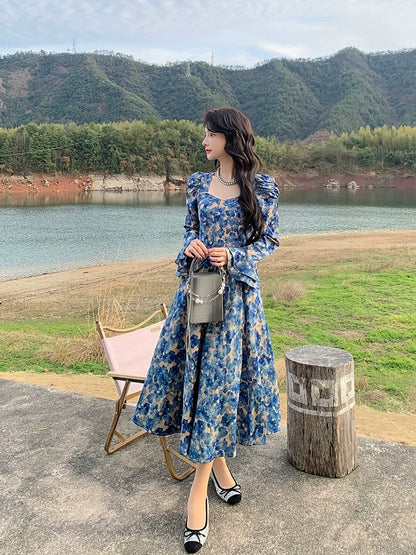 New product No. 4 French retro square-neck bell-sleeved long skirt with slim waist and slimming seaside vacation oil painting floral dress