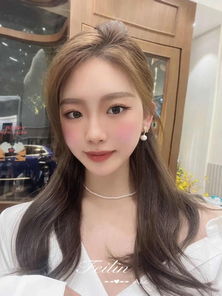Pearl Earrings Women's Autumn and Winter Unique Earrings 2023 New Trendy Niche Design High-end Light Luxurious Temperament Earrings