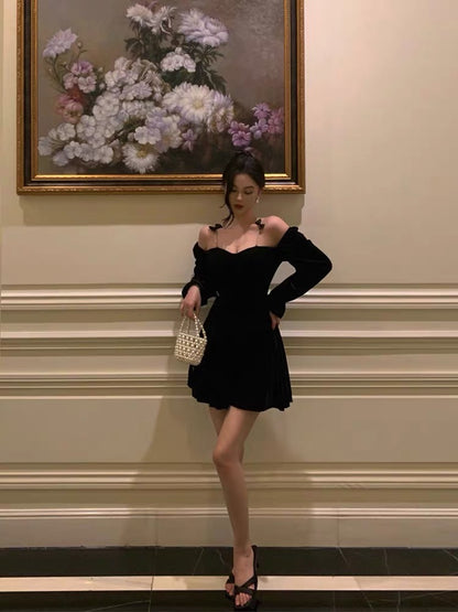 Light luxury velvet suspender dress for women autumn French romantic atmosphere birthday party waist dress little black dress