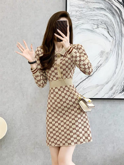 French style small fragrant polo knitted dress for women autumn and winter 2023 new small waist slimming long-sleeved skirt (V5516)