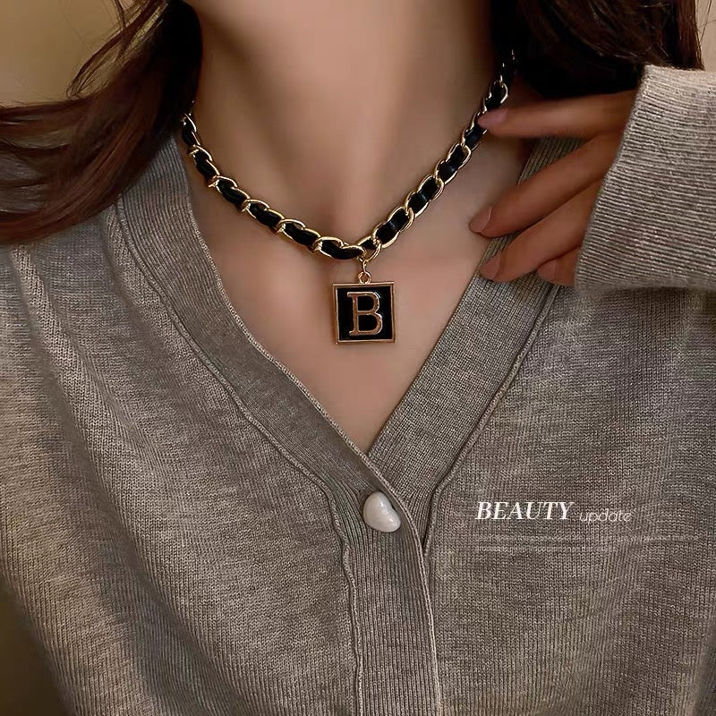 Korean Dongdaemun Letter B Square Leather Winding Chain Necklace Personality Temperament Clavicle Chain Net Red Necklace Female