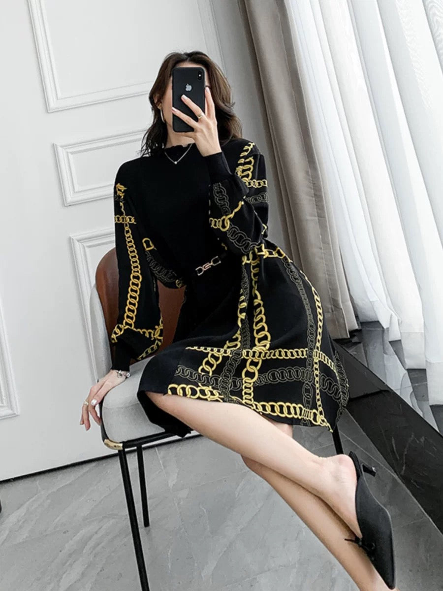 Autumn and winter new style knitted dress for women with contrasting color prints for small people, loose and slim, spliced chiffon sweater dress