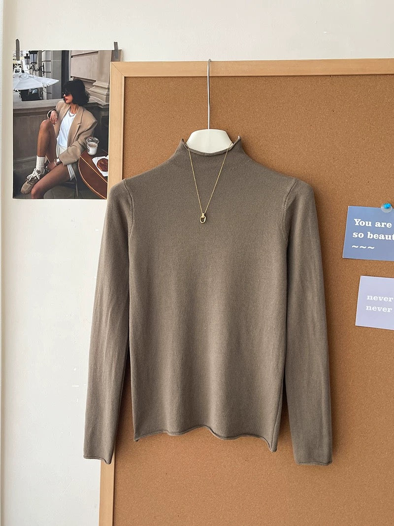 Retro soft and sticky cashmere rolled-edge turtleneck knit sweater for women, autumn and winter, gentle and versatile layering base layer top.