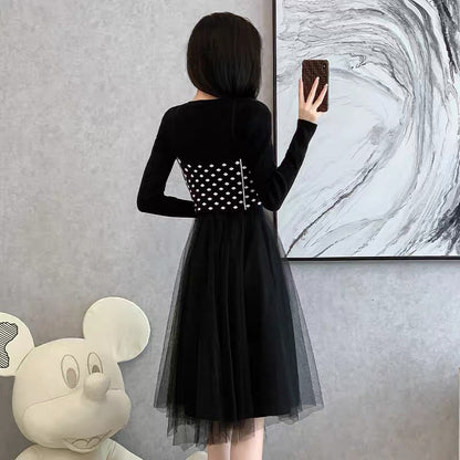 Knitted dress for women autumn and winter 2023 new temperament petite two-piece set waist slimming mesh mid-length skirt