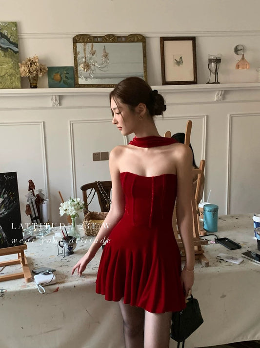 LATTITUDE/Yang Xiaolu Christmas Special Simulated Silk Red Velvet Halter Neck Back Strap Fishbone Dress