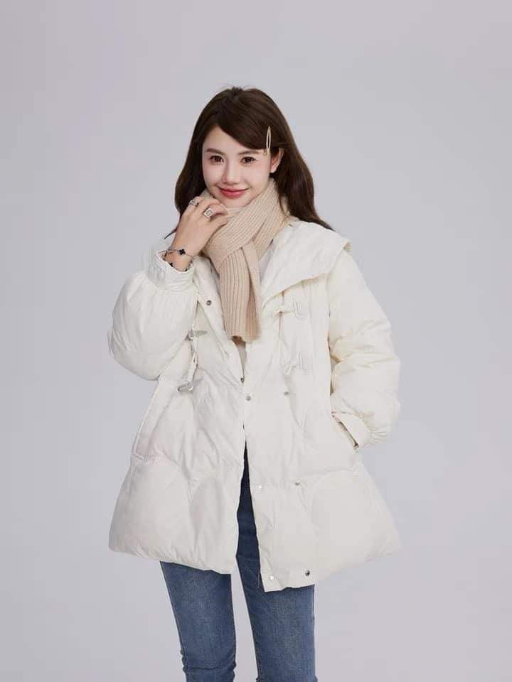 Volstagg white down jacket women's 2023 new winter horn button large lapel short white duck down thick coat
