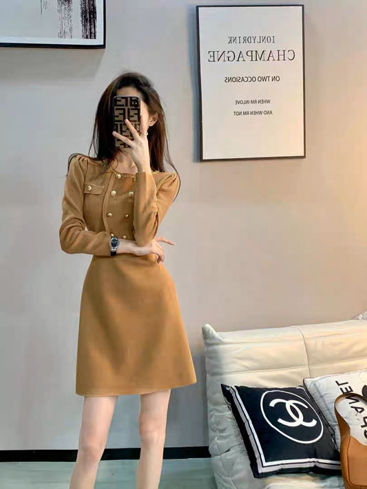 Knitted dress autumn and winter new style for women, gentle, high-end, fashionable, elegant, ladylike, waist-cinching, long-sleeved skirt (B2514)