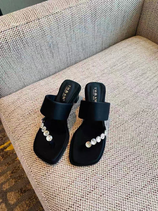Women's slippers 2023 new summer versatile Korean style temperament silk satin fashion rhinestone flip-flops thick heel sandals for women