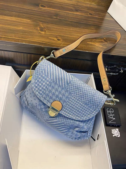 High-end denim underarm bag women's 2023 new French niche chain shoulder bag motorcycle all-match Messenger bag