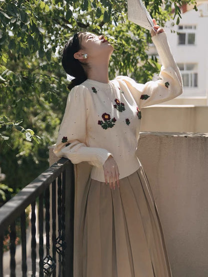 French autumn and winter new style retro embroidered small red flower knitted sweater and pleated skirt two-piece set with sweet style