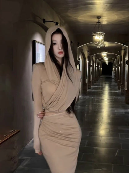 Design niche queen style sexy hooded long-sleeved top mid-length skirt khaki two-piece suit for women A2271