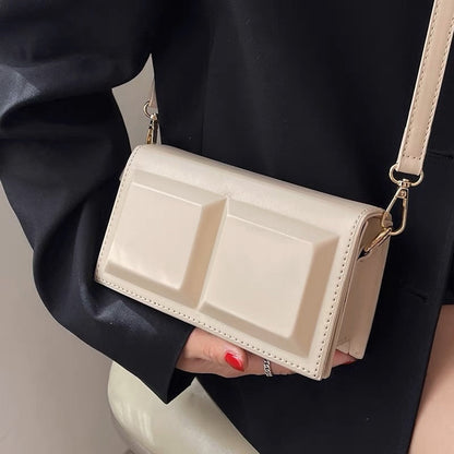 Design sense niche bag women 2023 new spring and summer all-match fashion Messenger bag high-quality texture ins small square bag