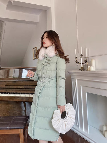Nori gentle and ladylike winter down-padded jacket for women, retro genuine fox fur collar, lace-up waist coat
