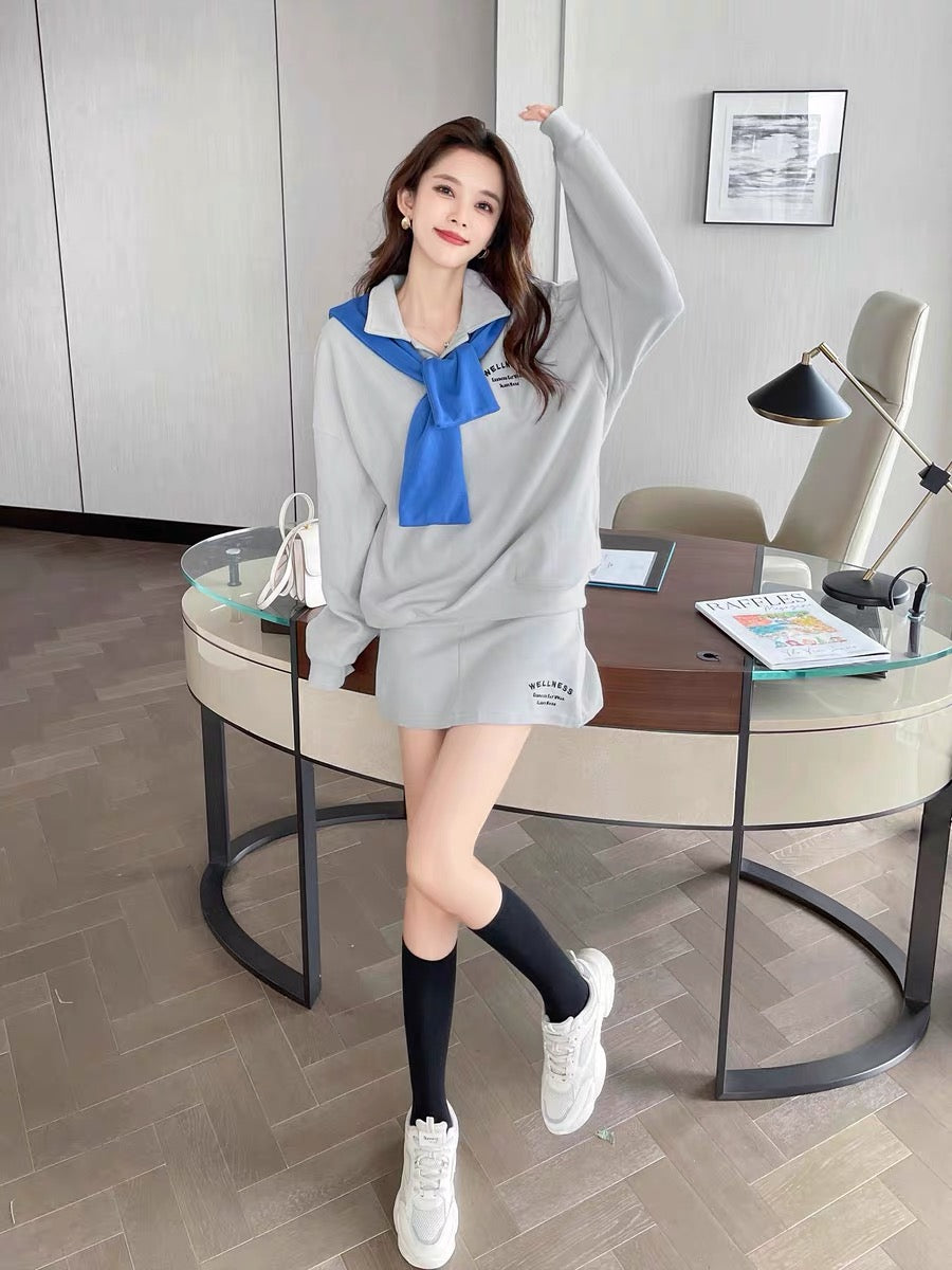 Early autumn 2023 new autumn clothing, high-end sense, royal salt suit, autumn popular sweatshirt, skirt, two-piece set for women, autumn and winter T2349