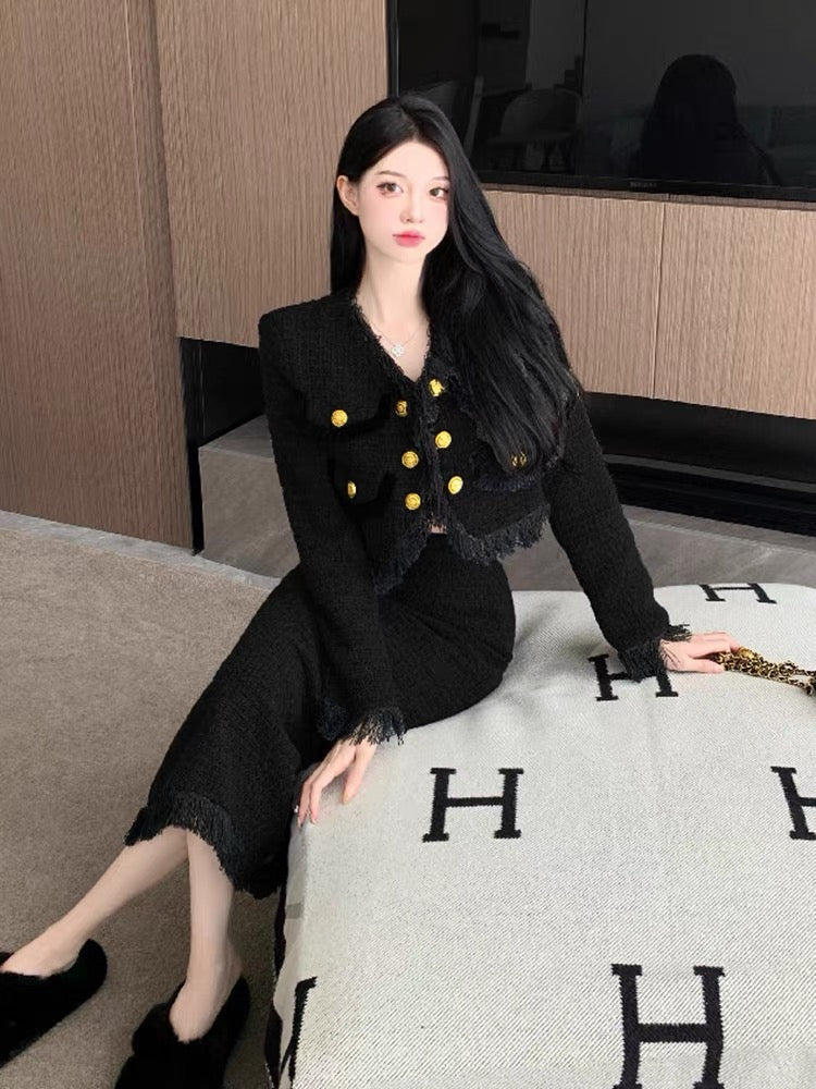 Xiaoxiangfeng suit for women in autumn new long-sleeved tassel cardigan jacket + high waist hip skirt two-piece trendy set (A9998)