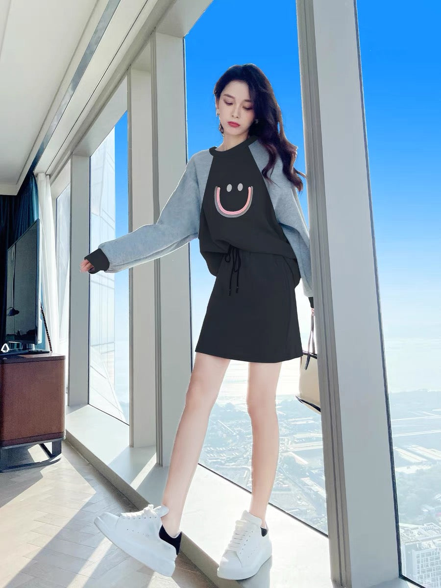 Autumn women's black popular beautiful suit 2023 new Internet celebrity popular fashion sweatshirt skirt two-piece set for women T2359