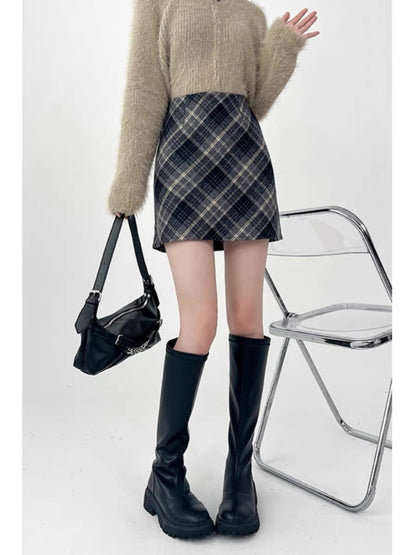 Large size fat MM woolen skirt autumn and winter retro short skirt for women with high waist A-line plaid hip skirt pear-shaped body A3353
